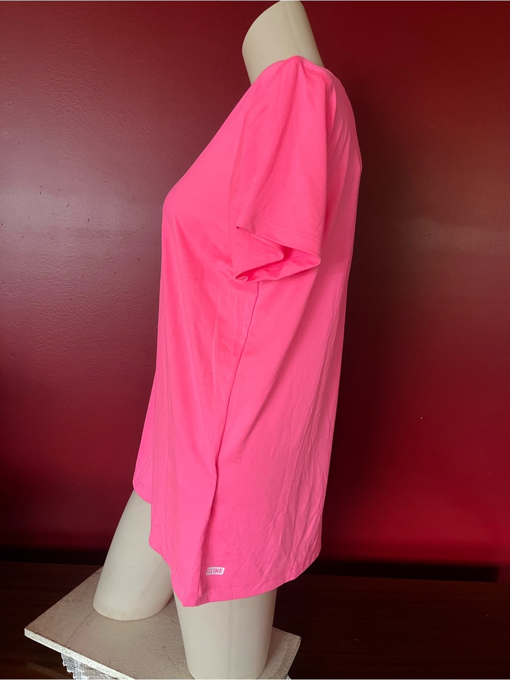 New Under Armour Women’s Neon Pink Short Sleeve Crew Tee - Picture 4 of 15